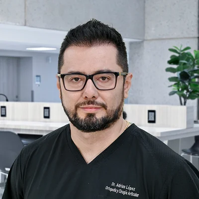 Foto de Dr. Victor Adrian Lopez Lopez, Ortopedia y Traumatología en Juárez