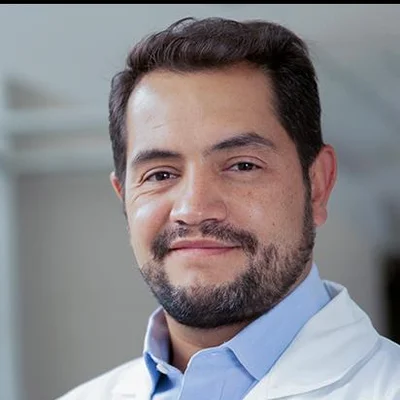 Foto de Dr. Victor Estefan Saavedra, Oftalmología en Juárez