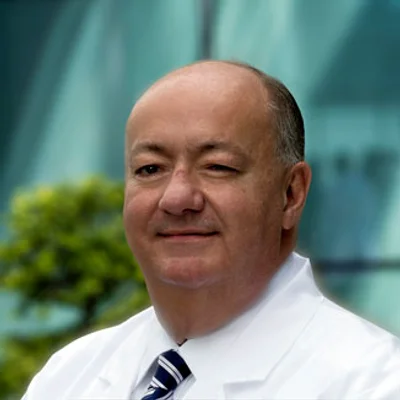 Foto de Dr. Felipe Haces Garcia, Ortopedia y Traumatología en Ciudad de México