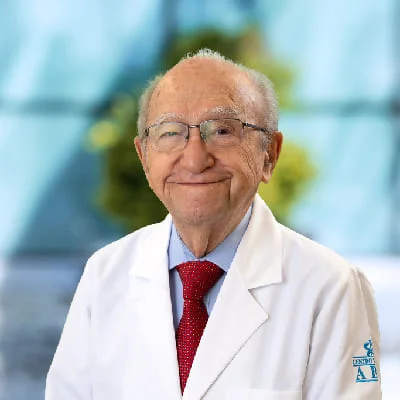 Foto de Dr. Leon Green Schneeweiss, Neumología, Cirugía Cardiotorácica en Ciudad de México
