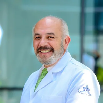 Foto de Dr. Pedro Lopez Velarde Badager, Cardiología en Ciudad de México
