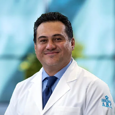 Foto de Dr. Ubaldo Ayala Gamboa, Ortopedia y Traumatología en Ciudad de México
