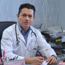 Foto de Dr. Adán Quintero, Cirugía General en Torreón