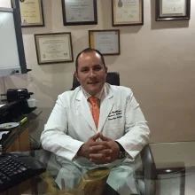 Foto de Dr. Guillermo Cazares Urbina, Ginecología y Obstetricia en Saltillo
