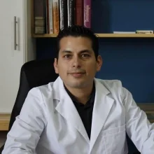Foto de Dr. Oscar Andrés Ron Echeverría, Dermatología en Saltillo