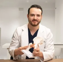 Foto de Dr. Rodrigo Berrueto Garza, Ortopedia y Traumatología en Saltillo