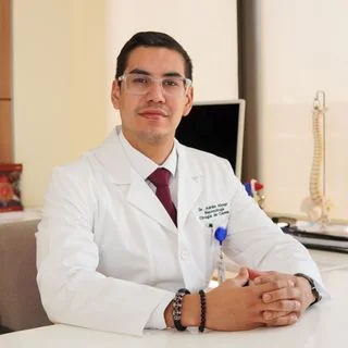 Foto de Dr. Adrián Alejandro Abrego Salinas, Neurocirugía en Durango