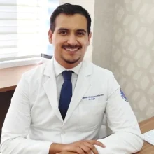 Foto de Dr. Misael Rodríguez Moreno, Urología en Durango