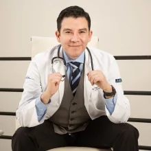 Foto de Dr. Miguel Ángel Hinojosa Frías plástico, estético y cosmético, Cirugía Plástica y Reconstructiva en Toluca