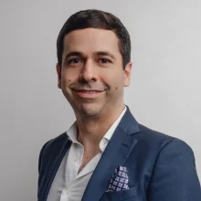 Foto de Dr. Adrián de León Jasso, Cirugía Plástica y Reconstructiva en León