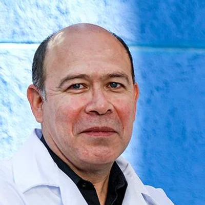 Foto de Dr. Ángel Muñiz Figueroa, Neumología en León