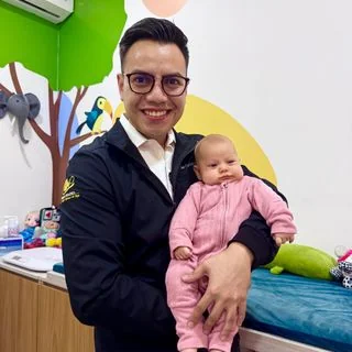 Foto de Dr. Carlos Lino, Cirugía Pediátrica en León