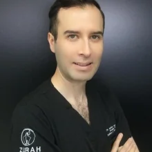 Foto de Dr. Isaías Salvador Ugalde Vera, Cirugía Plástica y Reconstructiva en León