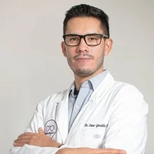 Foto de Dr. Omar González Hernández, Oftalmología en Celaya