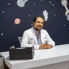 Foto de Dr. Rodrigo López Cisneros pediátrico, Cirugía Pediátrica en León