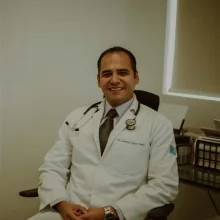 Foto de Dr. Salomon Urquizo Montes, Medicina Interna en Celaya