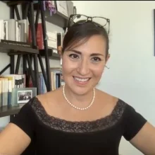 Dra. Adriana Rivas Anguiano