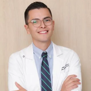 Foto de Dr. Alejandro Luna Flores, Ginecología y Obstetricia en Guadalajara