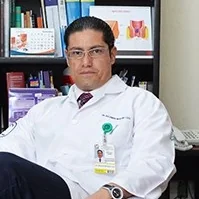 Dr. Alejandro Montaño Loza