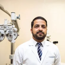 Foto de Dr. Daniel Robles Yeme, Oftalmología en Guadalajara