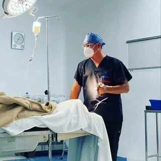 Foto de Dr. Edgar Cornejo Viera, Otorrinolaringología en Guadalajara