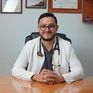 Foto de Dr. Erick Ivan Alonso Meza, Geriatría en Guadalajara