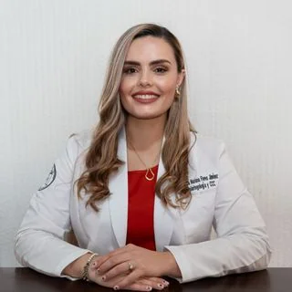 Foto de Dr. Jéssica Marina Flores Jiménez, Otorrinolaringología en Guadalajara