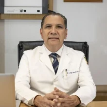 Dr. Jorge Acosta León pediátrico