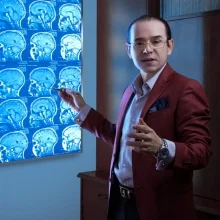 Foto de Dr. Juan Manuel Riestra Castañeda, Neurocirugía en Guadalajara