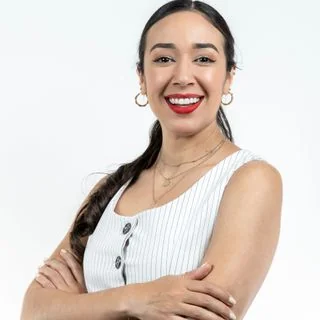 Foto de Dra. Karla Areyda Reyes León Angióloga, Cirujana vascular, Angiología y Cirugía Vascular en Guadalajara