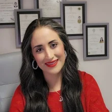 Foto de Dr. Karla Isabel Lares Castellanos, Ginecología y Obstetricia en Guadalajara