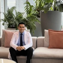 Foto de Dr. Martín Delgado Suarez, Ortopedia y Traumatología en Guadalajara