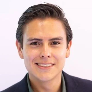 Foto de Dr. Ricardo Estrada Garcia, Otorrinolaringología en Guadalajara