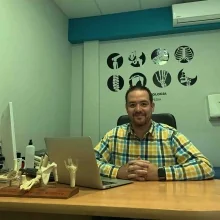 Foto de Dr. Ruben Daniel Esqueda Godoy, Ortopedia y Traumatología en Guadalajara