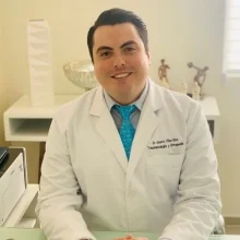 Foto de Dr. Alberto Viñas Silva, Ortopedia y Traumatología en Tepic