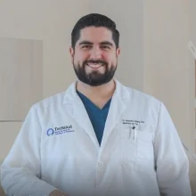 Foto de Dr. Alexandro Atilano Díaz, Gastroenterología en Monterrey