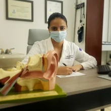 Foto de Dr. Anabel Sandoval de la Fuente, Otorrinolaringología en Monterrey