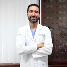 Foto de Dr. Arturo Villarreal Villarreal, Oftalmología en Monterrey