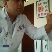 Foto de Dr. Carlos Alfonso Arévalo Silva, Otorrinolaringología en Monterrey