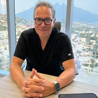 Foto de Dr. Eduardo Leal Rojas, Ortopedia y Traumatología en Monterrey