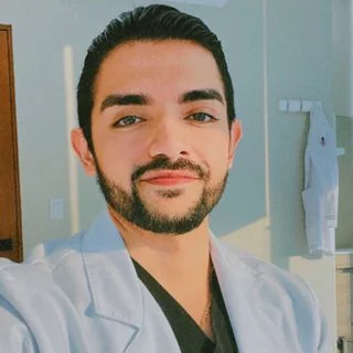 Foto de Dr. Erick Gonzalo García Mendoza, Ortopedia y Traumatología en Monterrey