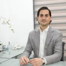 Foto de Dr. Guillermo Enrique Ortega Fanjon, Otorrinolaringología en Monterrey