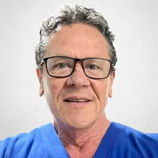 Foto de Dr. Gustavo Castillo Guzmán, Cirugía Plástica y Reconstructiva en Monterrey