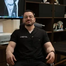 Foto de Dr. Israel Flores Rangel, Ortopedia y Traumatología en Monterrey