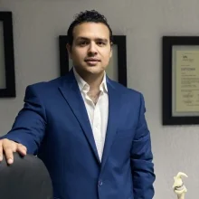 Foto de Dr. Luis Ernesto Salinas Vela, Ortopedia y Traumatología en Monterrey