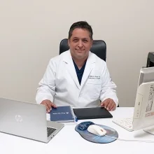 Foto de Dr. Marco Antonio Vazquez Fernandez, Ortopedia y Traumatología en Monterrey