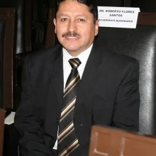 Foto de Dr. Roberto Flores Santos, Neonatología en Monterrey