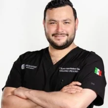 Foto de Dr. Roberto Kaleb Martínez Flores, Urología en Monterrey