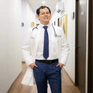 Foto de Dr. Rodolfo Kramsky Palomino, Medicina Interna en Monterrey