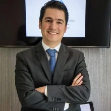 Foto de Dr. Victor Lopez Valerio, Ortopedia y Traumatología en Monterrey